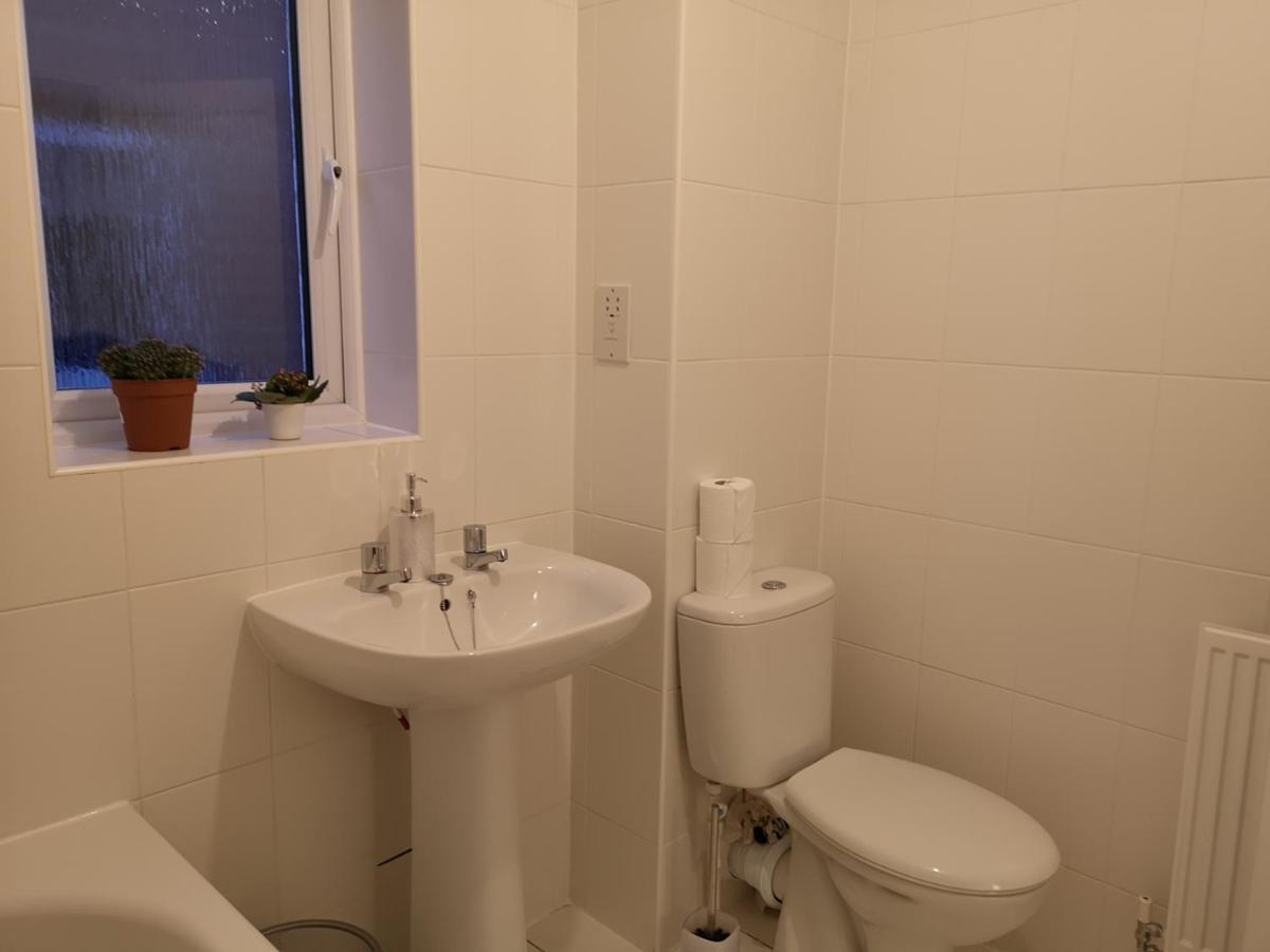 Apartment Nightingale Gardens - 4 Bed Detached House -